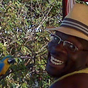 Meet your Posher, Carlos